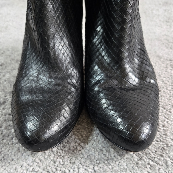 Ann Taylor Black Leather Faux Snakeskin Buckle Accent Booties Stiletto Heel - Picture 4 of 10